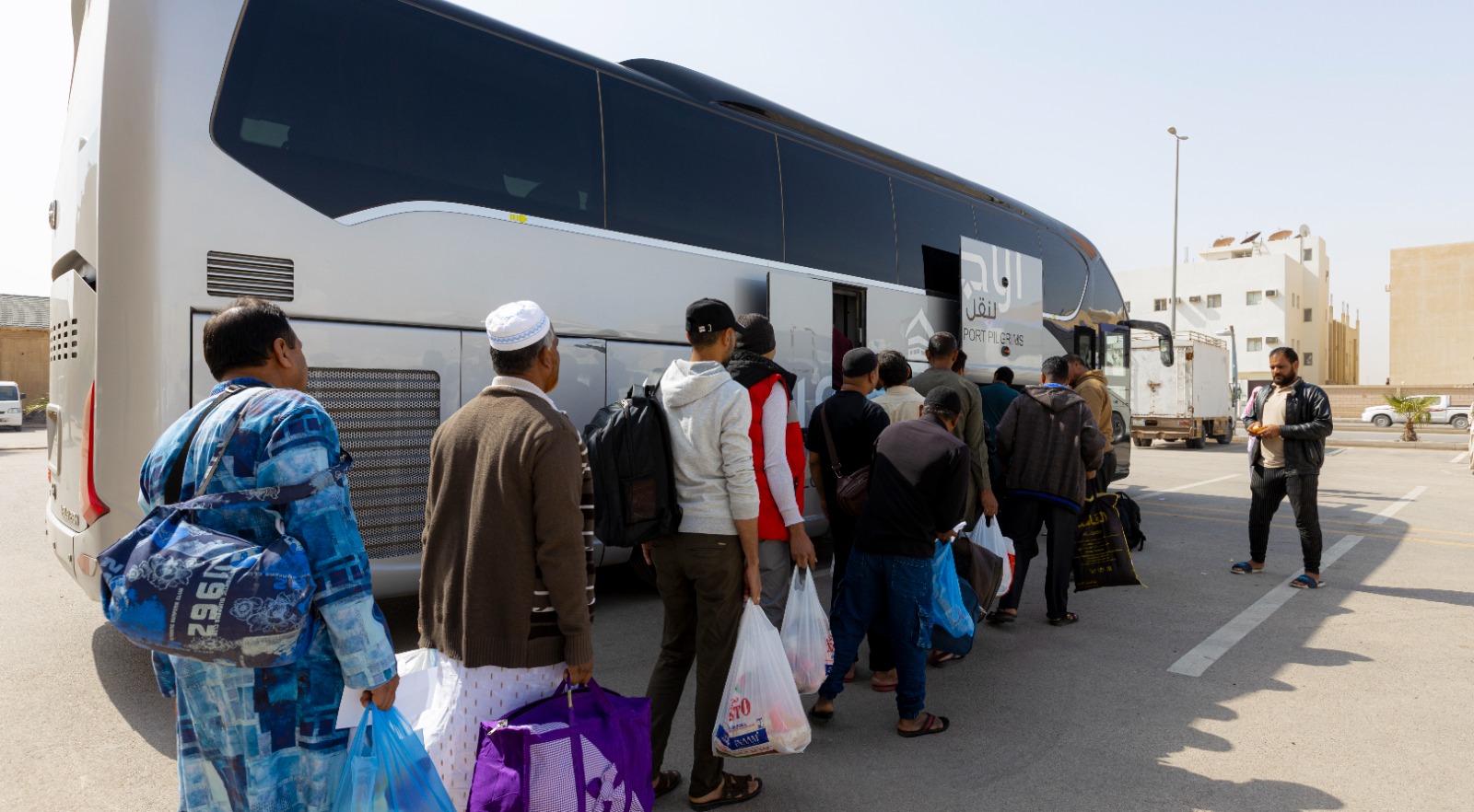 تسيير عدد 1 حافلة إلى مكة المكرمة الاربعاء 2023/02/01 م